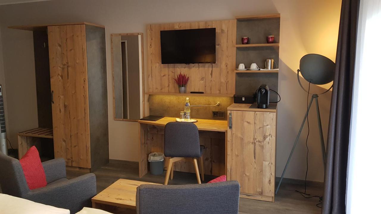 Hotel-Restaurant Zur Linde Altenmedingen Екстериор снимка